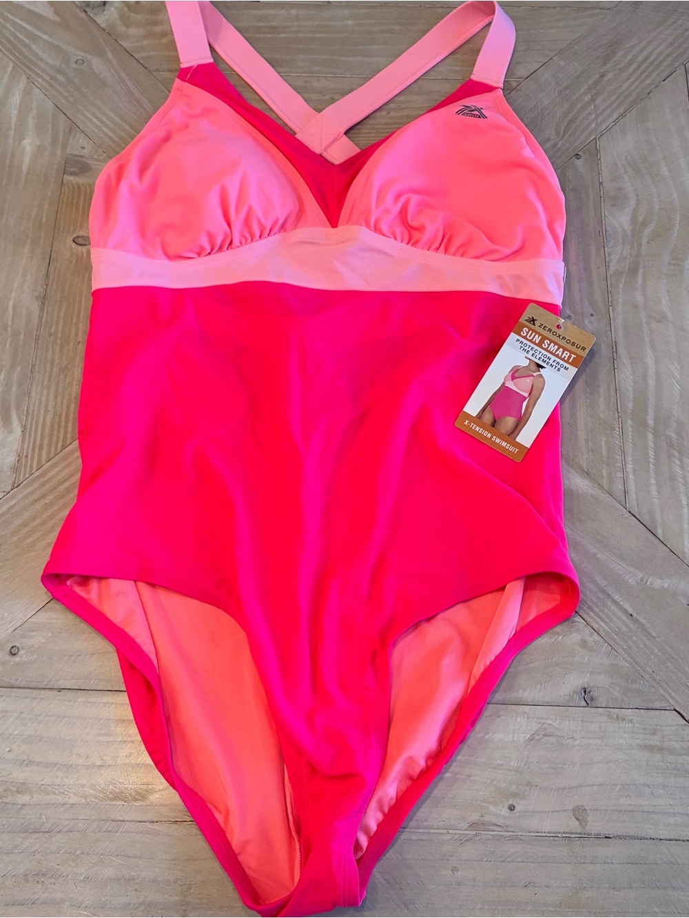 ZeroXposur Women’s Pink/Pink Two-Tone One-Piece Swimsuit
